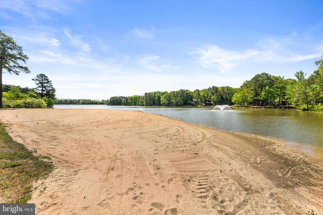 433 CORNWALL DR, Ruther Glen, VA 22546