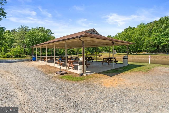 433 CORNWALL DR, Ruther Glen, VA 22546