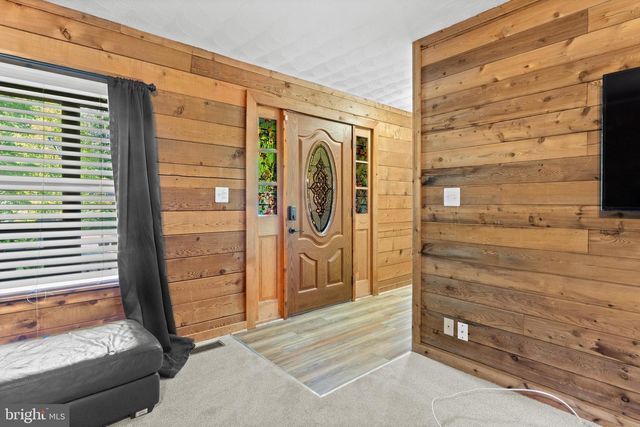 433 CORNWALL DR, Ruther Glen, VA 22546