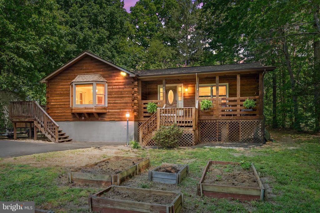 433 CORNWALL DR, Ruther Glen, VA 22546