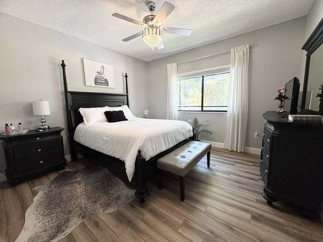 2808 Amalei Drive 110, Palm Beach Gardens, FL 33410