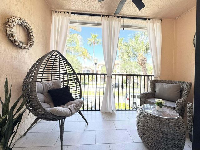 2808 Amalei Drive 110, Palm Beach Gardens, FL 33410