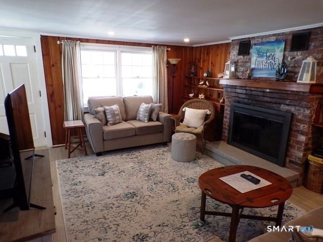 64 Washington Avenue, Old Lyme, CT 06371