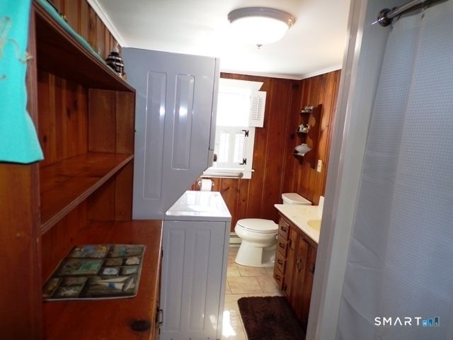 64 Washington Avenue, Old Lyme, CT 06371