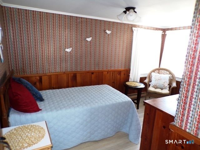 64 Washington Avenue, Old Lyme, CT 06371