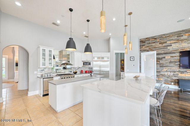 781 QUEENS HARBOR Boulevard, Jacksonville, FL 32225