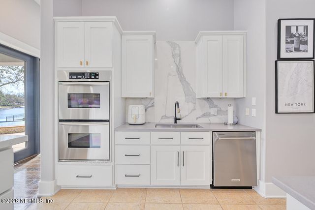 781 QUEENS HARBOR Boulevard, Jacksonville, FL 32225