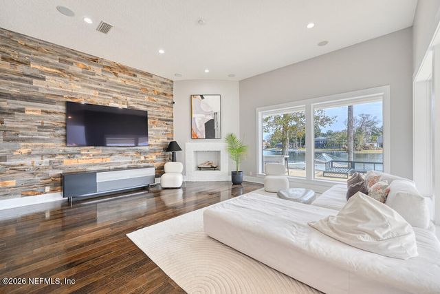 781 QUEENS HARBOR Boulevard, Jacksonville, FL 32225