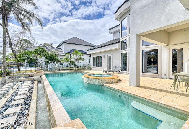 781 QUEENS HARBOR Boulevard, Jacksonville, FL 32225