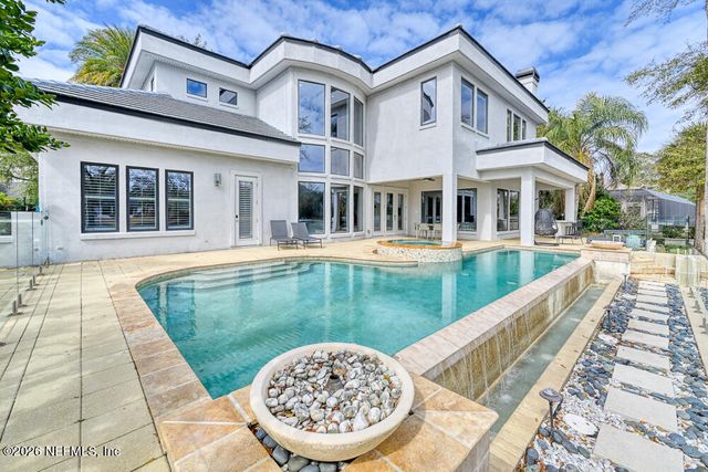 781 QUEENS HARBOR Boulevard, Jacksonville, FL 32225