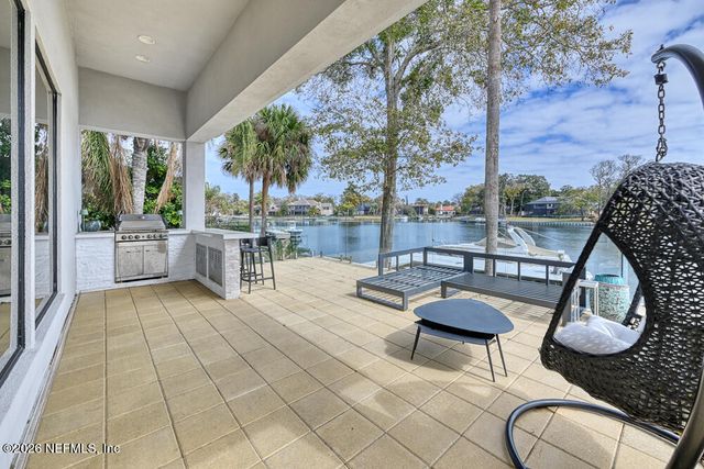 781 QUEENS HARBOR Boulevard, Jacksonville, FL 32225