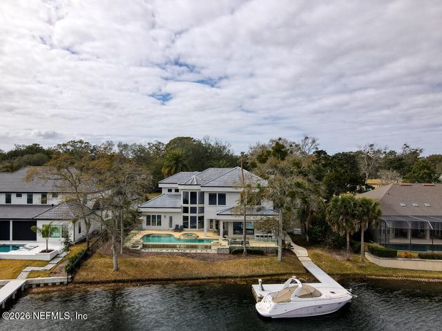 781 QUEENS HARBOR Boulevard, Jacksonville, FL 32225