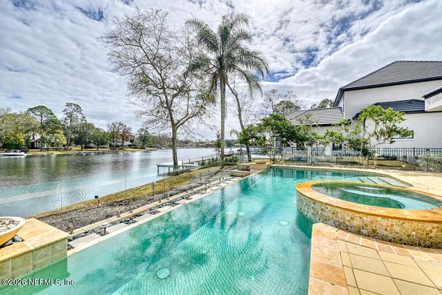 781 QUEENS HARBOR Boulevard, Jacksonville, FL 32225