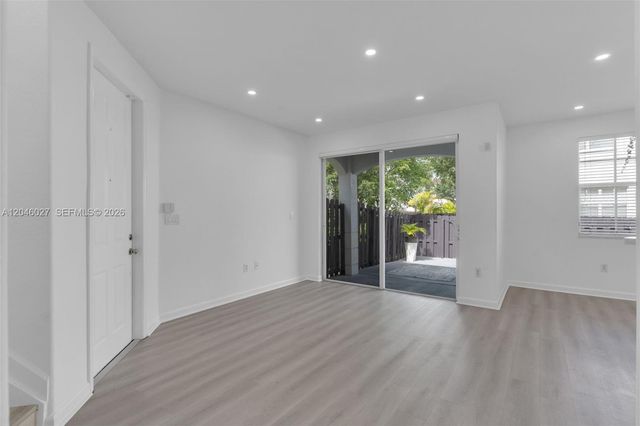 8165 NW 108th Avenue, Doral, FL 33178