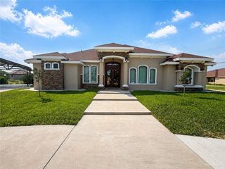 1621 E Agualeguas Street, Roma, TX 78584