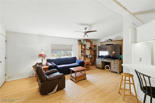 1950 West Horn Road, Pahrump, NV 89048