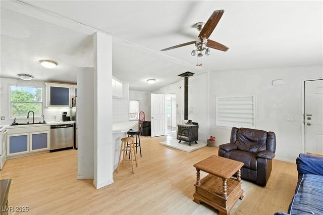 1950 West Horn Road, Pahrump, NV 89048