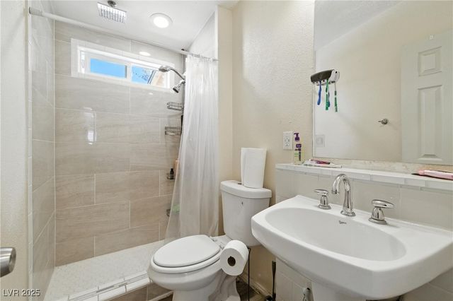 1950 West Horn Road, Pahrump, NV 89048