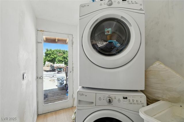 1950 West Horn Road, Pahrump, NV 89048