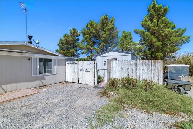 1950 West Horn Road, Pahrump, NV 89048