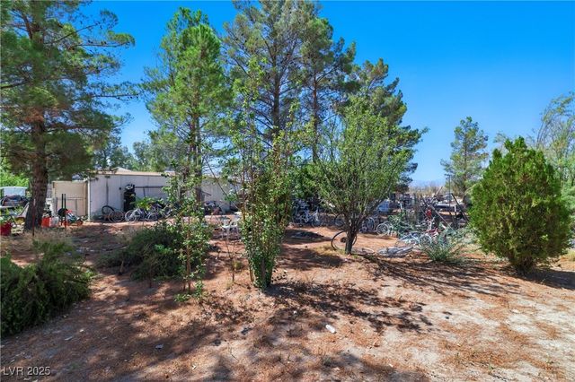 1950 West Horn Road, Pahrump, NV 89048