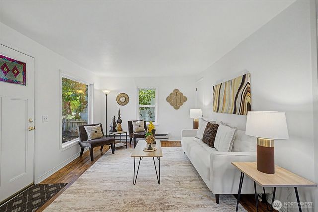 14019 23rd Avenue NE, Seattle, WA 98125
