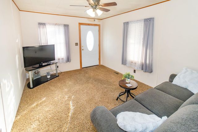 829 Allens Lane, Evansville, IN 47710