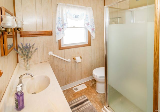 829 Allens Lane, Evansville, IN 47710