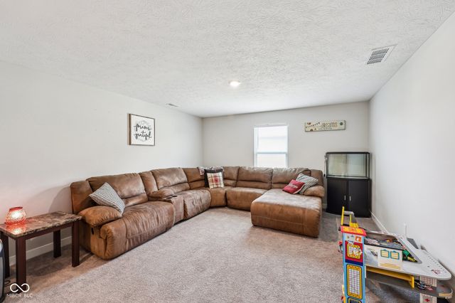 10358 Pronghorn Lane, Indianapolis, IN 46239