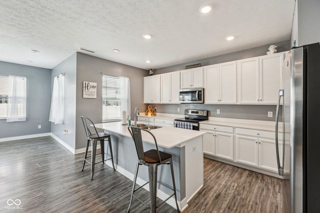10358 Pronghorn Lane, Indianapolis, IN 46239