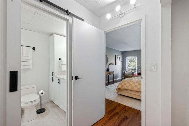 50-56 Broadlawn Park 221, Boston, MA 02467