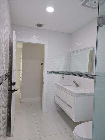 13925 SW 158th Terrace, Miami, FL 33177