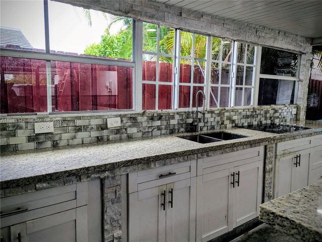13925 SW 158th Terrace, Miami, FL 33177