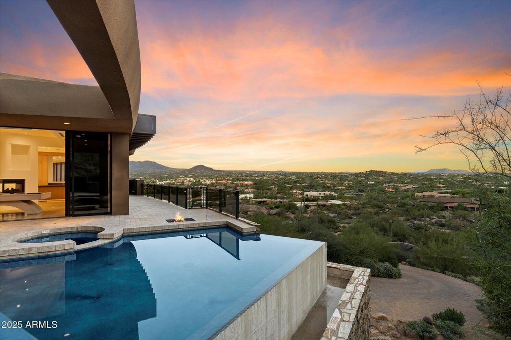 36700 N LONE EAGLE Point, Carefree, AZ 85377