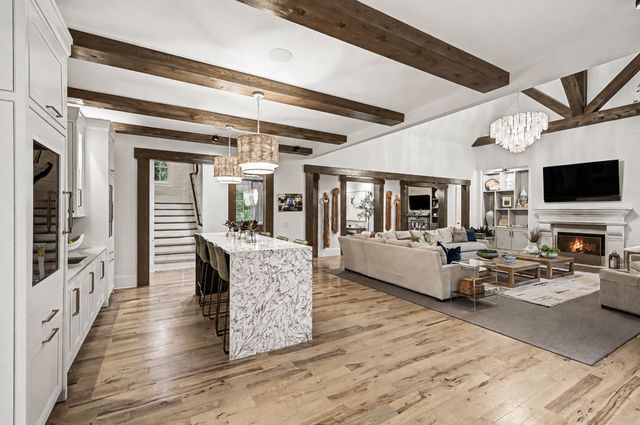 1004 Cartwright Close Dr, Brentwood, TN 37027