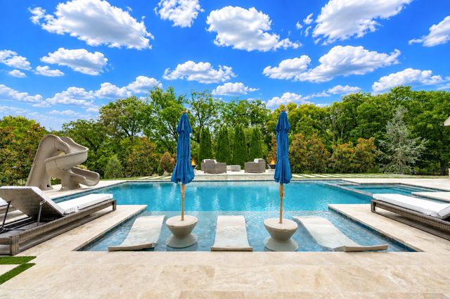 1004 Cartwright Close Dr, Brentwood, TN 37027