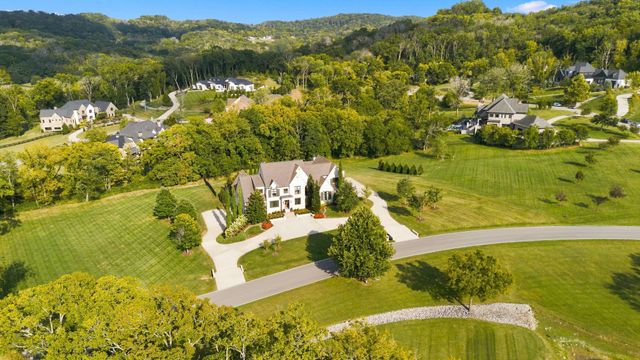 1004 Cartwright Close Dr, Brentwood, TN 37027