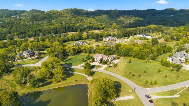 1004 Cartwright Close Dr, Brentwood, TN 37027