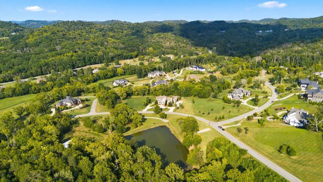 1004 Cartwright Close Dr, Brentwood, TN 37027