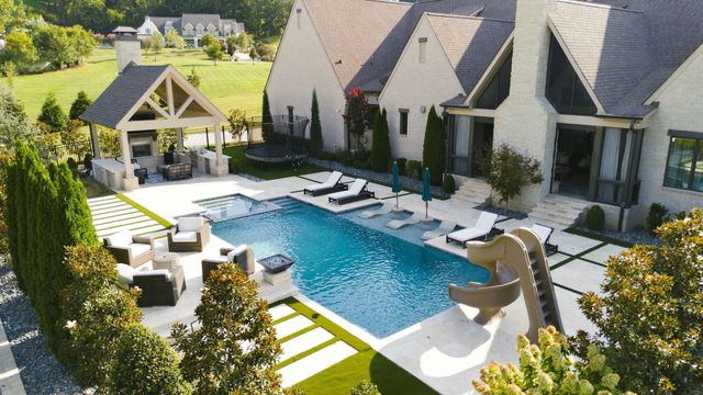 1004 Cartwright Close Dr, Brentwood, TN 37027