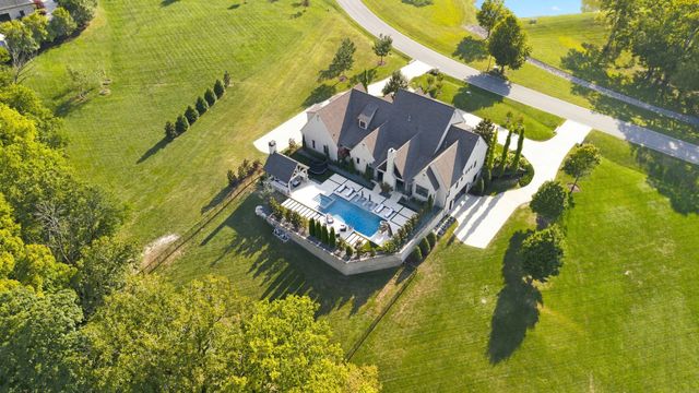 1004 Cartwright Close Dr, Brentwood, TN 37027
