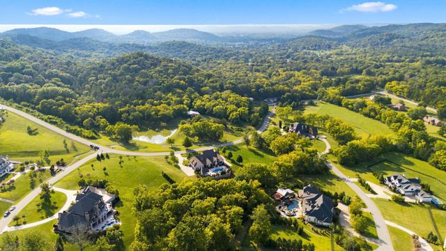 1004 Cartwright Close Dr, Brentwood, TN 37027