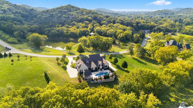 1004 Cartwright Close Dr, Brentwood, TN 37027