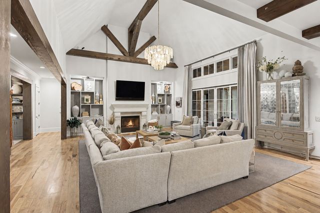 1004 Cartwright Close Dr, Brentwood, TN 37027