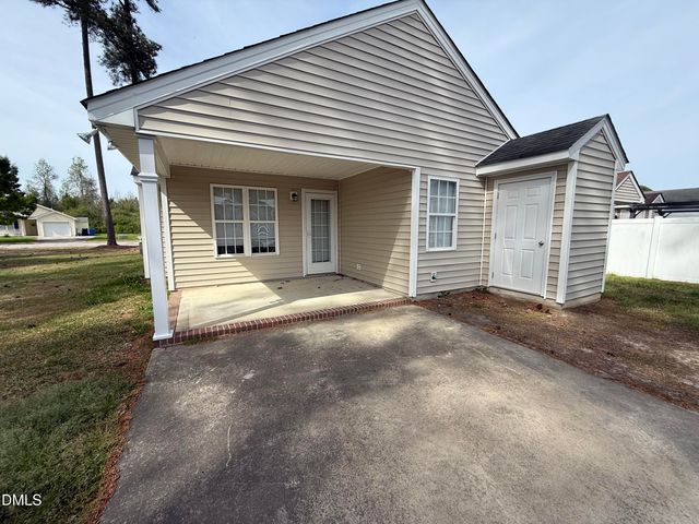 4008 Huntsmoor Lane, Wilson, NC 27896