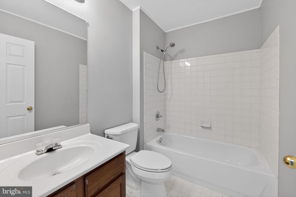 Image 21 of property listing at 2222 TIDAL VIEW GARTH, Abingdon, MD 21009