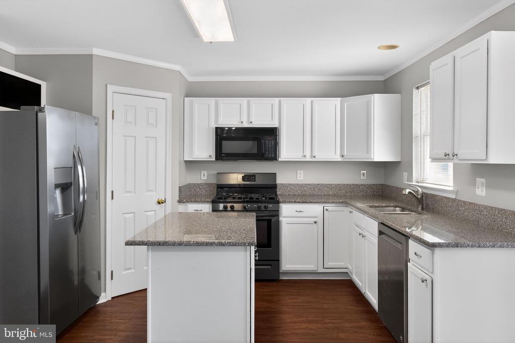 Image 6 of property listing at 2222 TIDAL VIEW GARTH, Abingdon, MD 21009