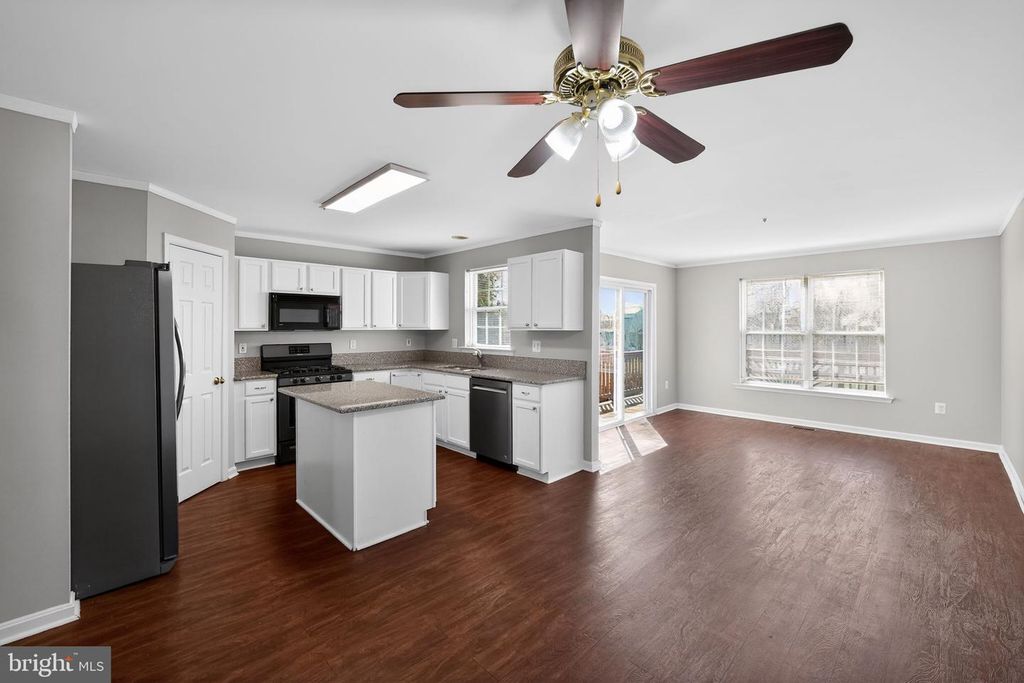 Image 7 of property listing at 2222 TIDAL VIEW GARTH, Abingdon, MD 21009