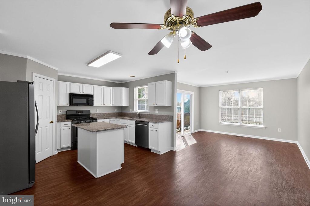 Image 8 of property listing at 2222 TIDAL VIEW GARTH, Abingdon, MD 21009