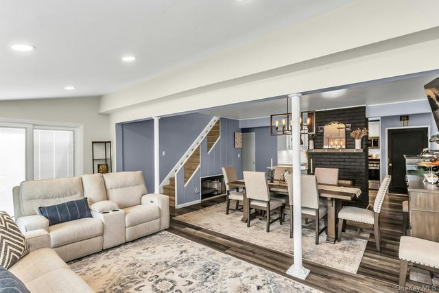 9 Deep Lane, Wantagh, NY 11793